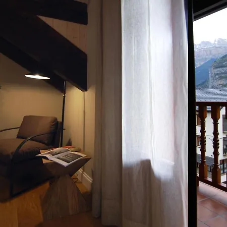 Bujaruelo מלון טורלה