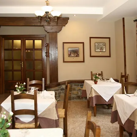 Bujaruelo מלון 2*