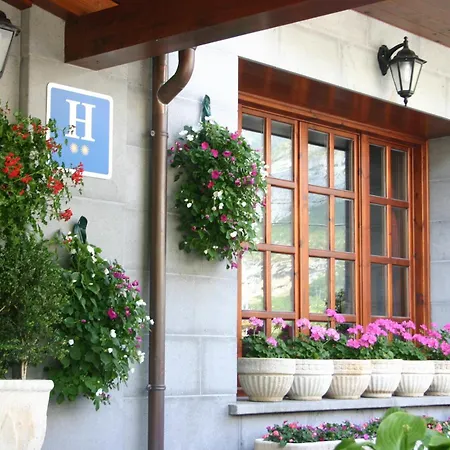 Bujaruelo מלון 2*