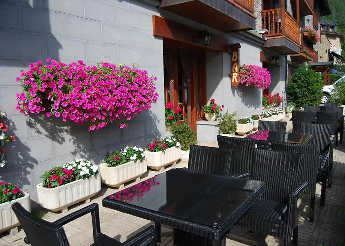 Bujaruelo Hotell Torla